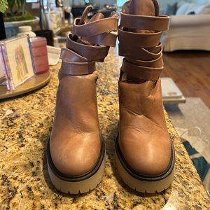 Free People Jesse cutout boots NWT